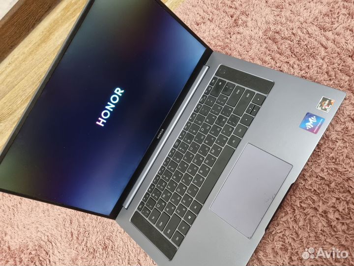 Honor MagicBook Pro 16