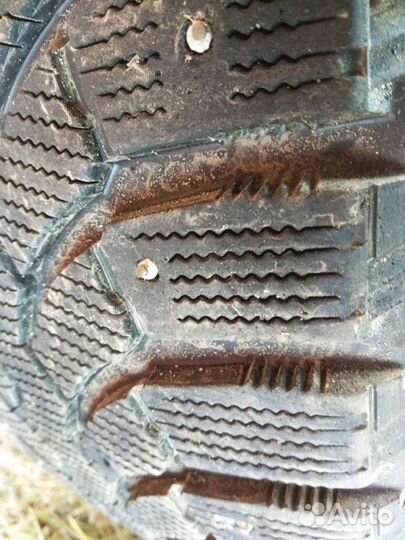 Bridgestone Blizzak Spike-02 SUV 285/60 R18 116
