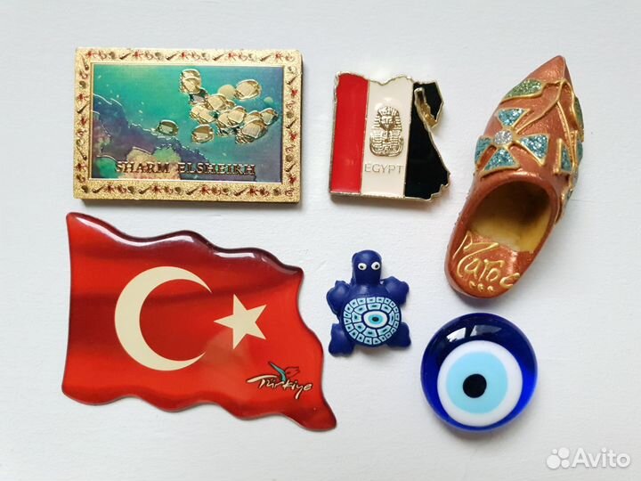 Магниты на холодильник из разных стран