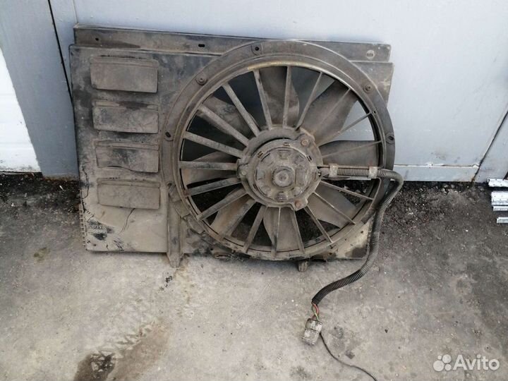 Вентилятор охлаждения на Volvo 960