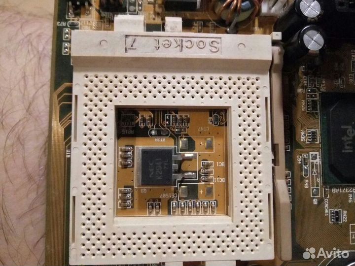 Материнская плата