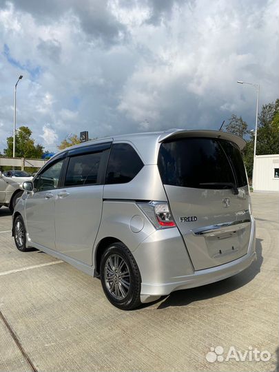 Такси межгород трансфер honda freed 7 мест