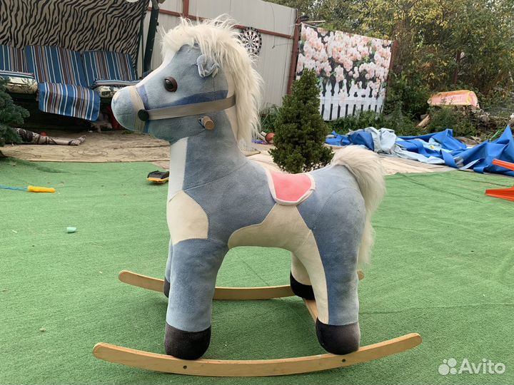 Детская качалка лошадь
