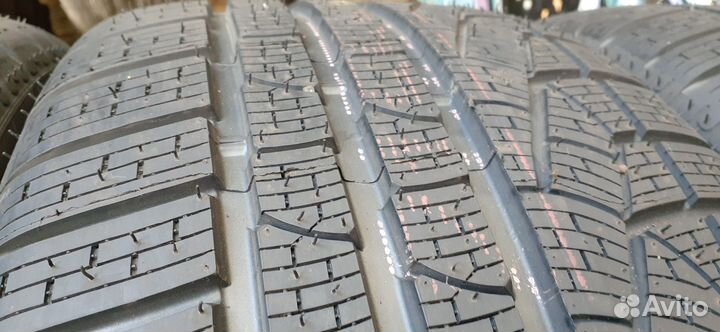 Pirelli Winter Sottozero 240 Serie II 275/40 R19