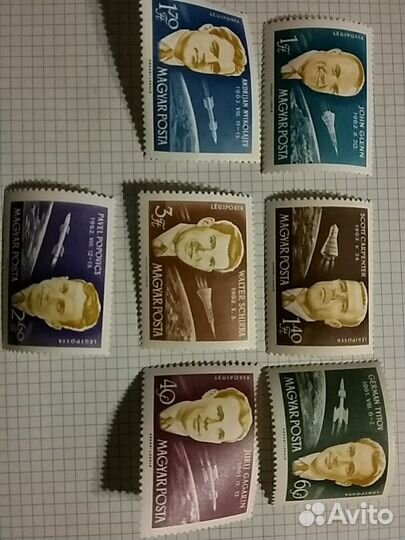 Космонавты и Астронавты