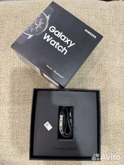 Часы samsung galaxy watch