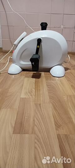 Велотренажер с электродвигателем Titan LY-901-MB