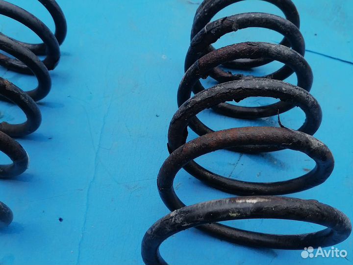 Пружины передние на hyundai Matrix