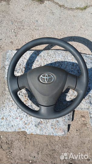 Руль Toyota Corolla Auris 150