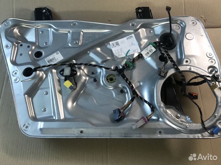 Стеклоподъемник передней двери VW Tiguan