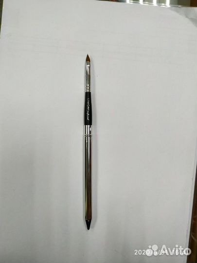 Кисть для губ складная