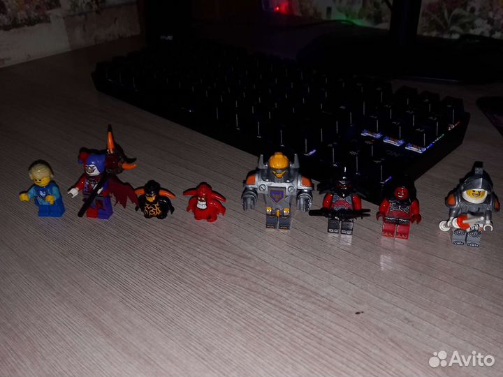 Lego фигурки