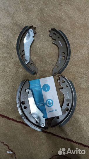 Продам колодки на мерседес