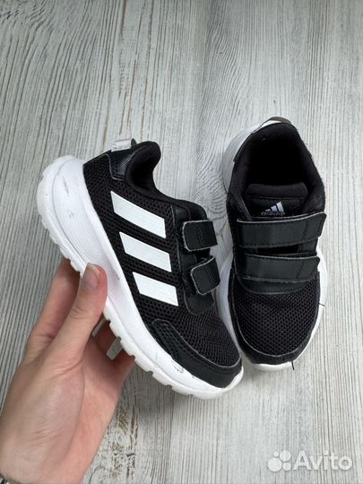 Кроссовки Adidas