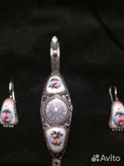 Комплект серьги и часы