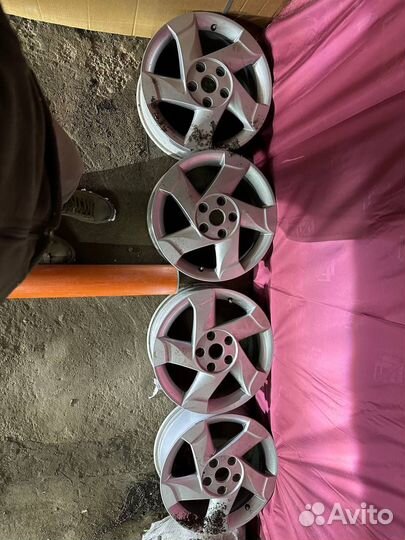 Литье R16 renault Duster