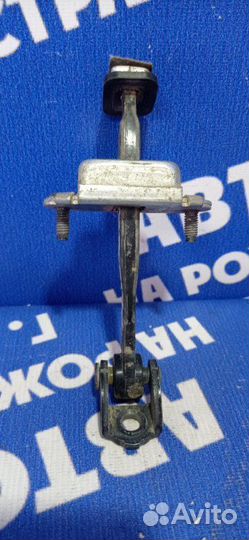 Ограничитель двери Ford Fiesta 5 хэтчбек 2007