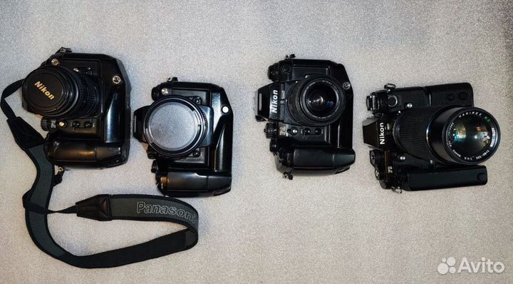 Коллекция пленочных камер с объективами Рабочие