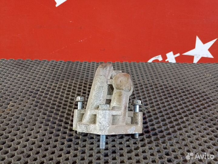 Патрубок корпуса масляного фильтра