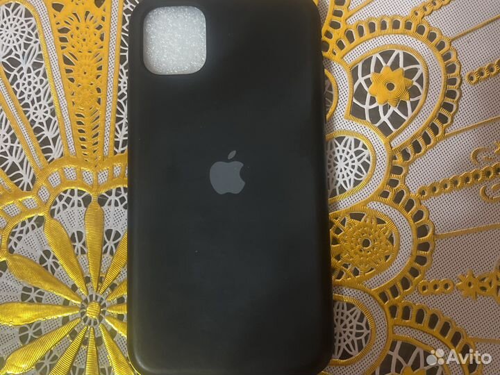 Чехол на iPhone 11
