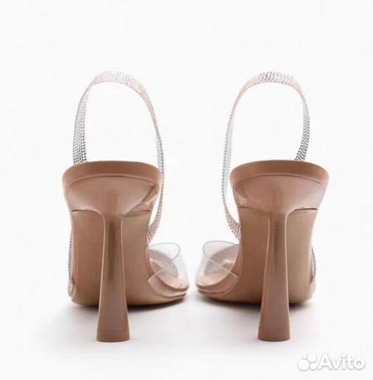 Босоножки zara новые