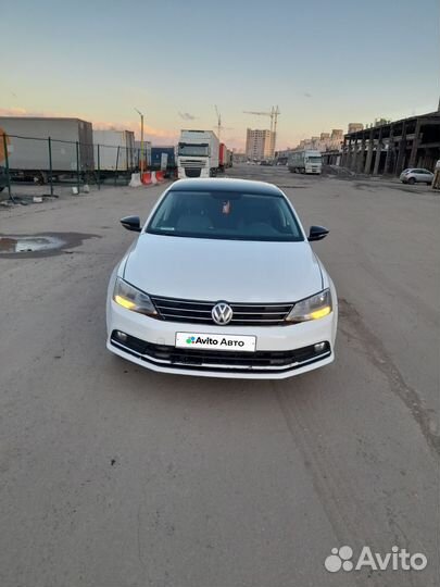 Volkswagen Jetta 1.6 AT, 2015, 300 000 км