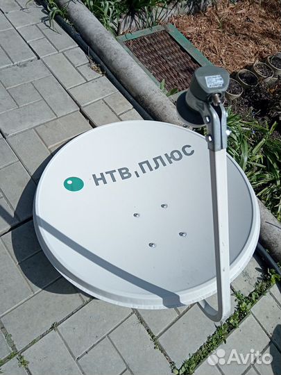 Антенна спутниковая