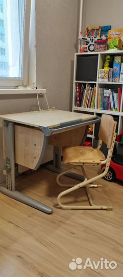 Растущая парта и стул дэми