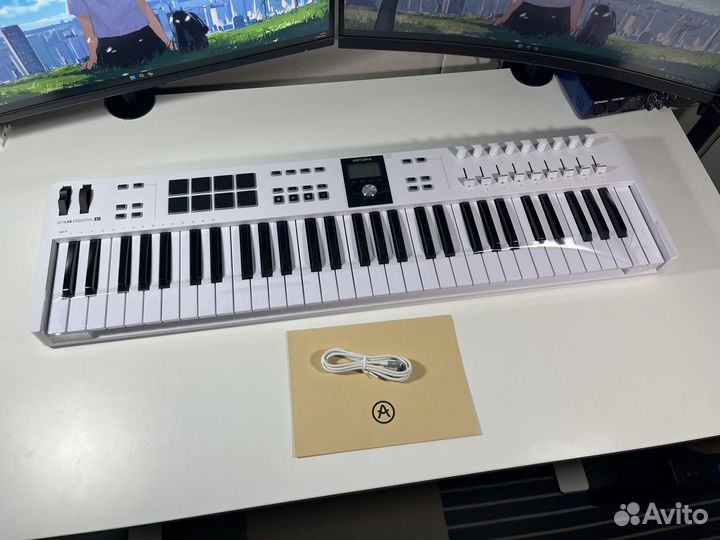 Arturia Keylab Essential 61 MK3 White новая + софт