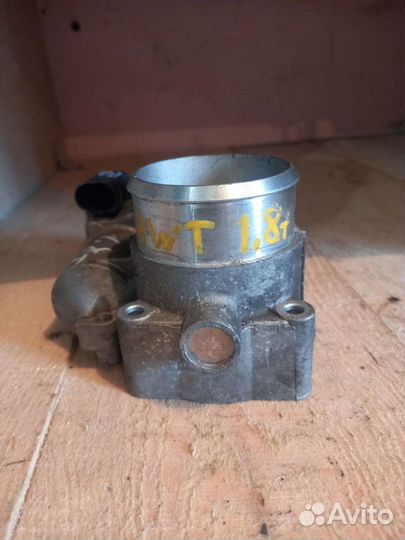 Дроссельная заслонка Пассат Б5 1.8 т 06B133062M