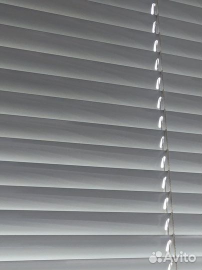 Жалюзи горизонтальные