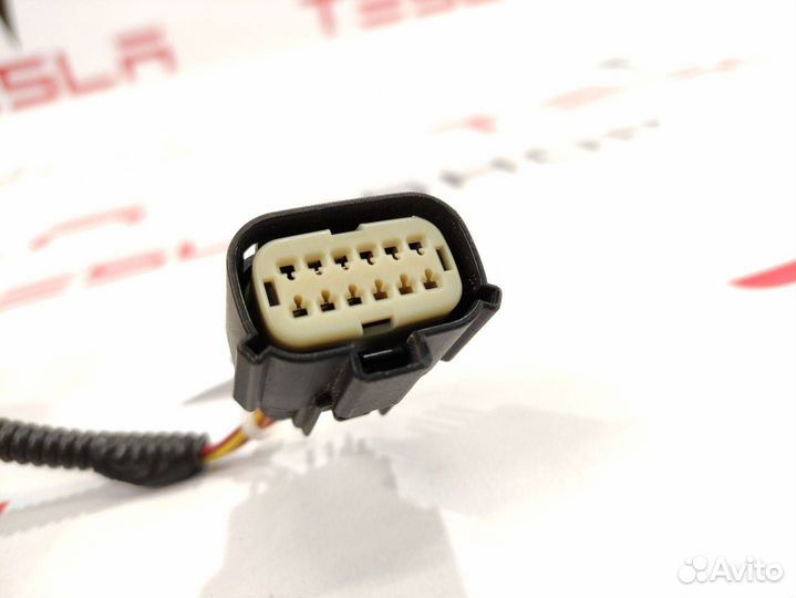 Разъем (фишка) проводки Tesla Model S рест. 2018