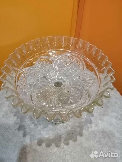 Ваза, конфетница. Старенькая. Клеймо