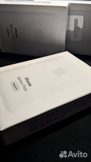 Apple MagSafe battery pack
