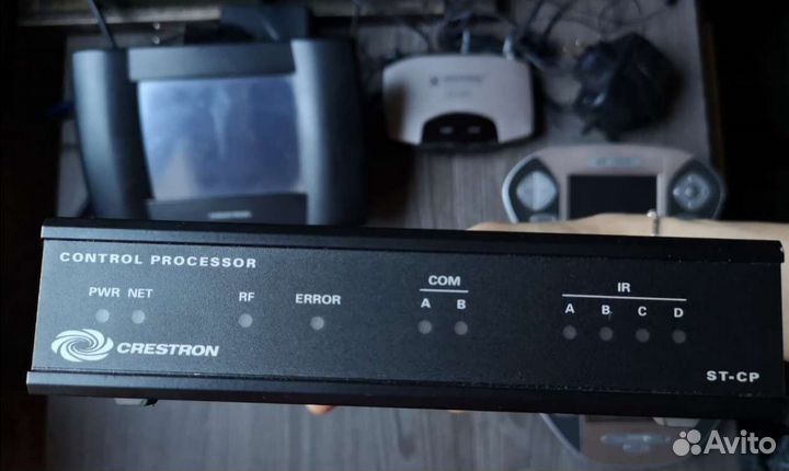 Crestron, универсальный пульт