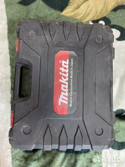 Перфоратор makita