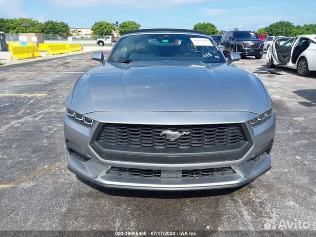 Ford Mustang 2.3 AT, 2023, 19 000 км с пробегом, цена 3200000 руб.