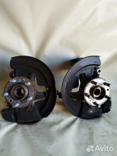 Ступица передняя Land Rover Freelander 2 224DT