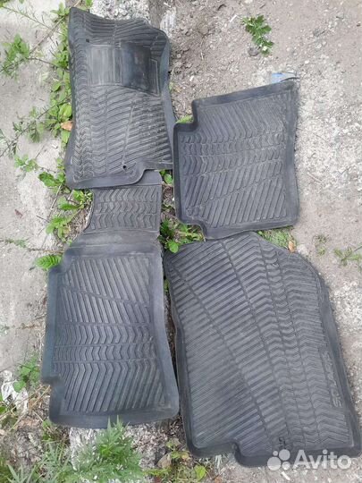 Автомобильные коврики Solaris