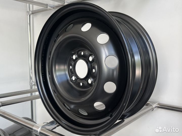 Колесные диски новые штампованные на ваз R14