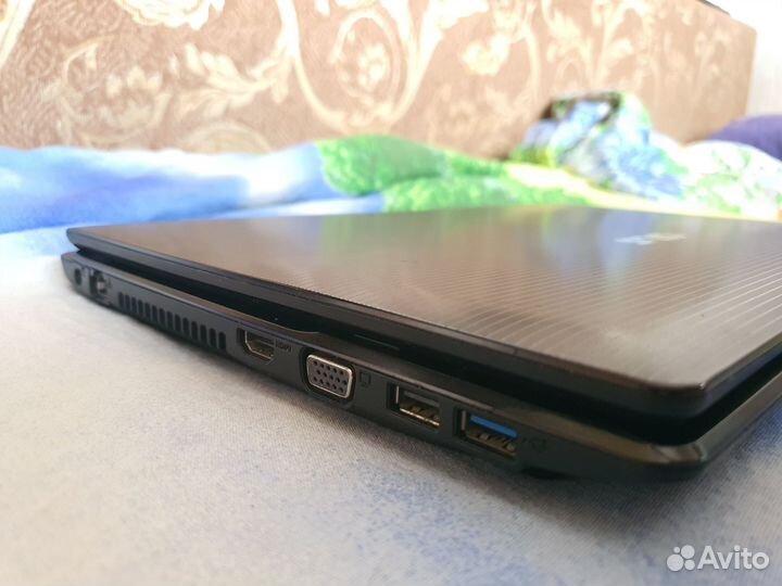 Ноутбук Asus
