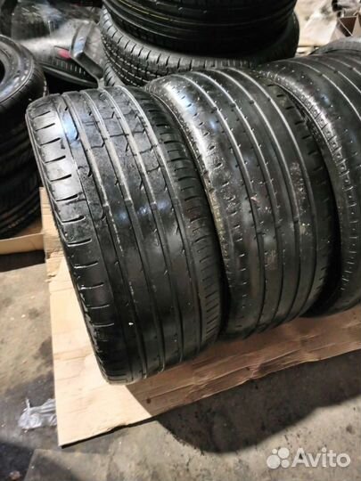 Yokohama Advan S.4 255/40 R19
