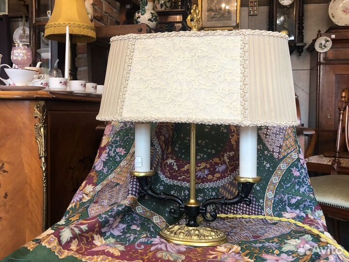 Светильник настольный