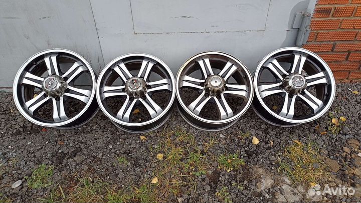 Литые диски r17 6/139.7 Ц.О 100