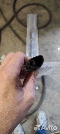 Уплотнительная резина на порог