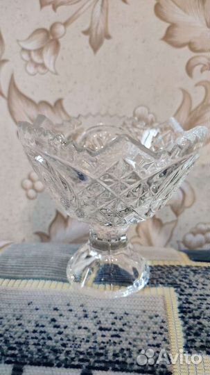 Хрустальные вазочки (креманки) на ножке