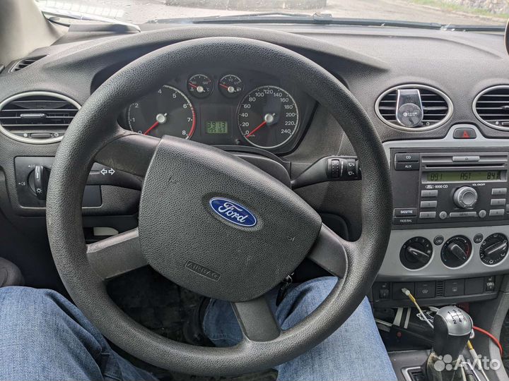 Ford Focus 1.6 МТ, 2006, 200 000 км