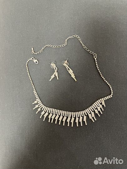 Колье и серьги бижутерия