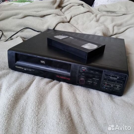 Видеомагнитофон Goldstar