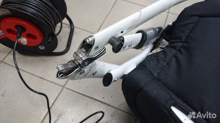 Механизм складывания для коляски Адамекс Adamex